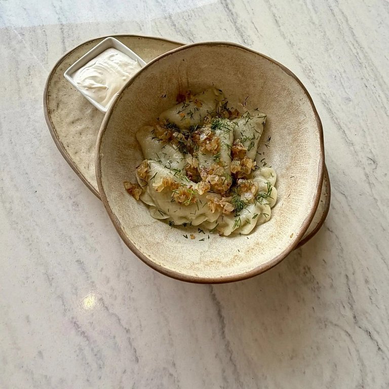 Л Вареники с картофелем, грибами и жареным луком